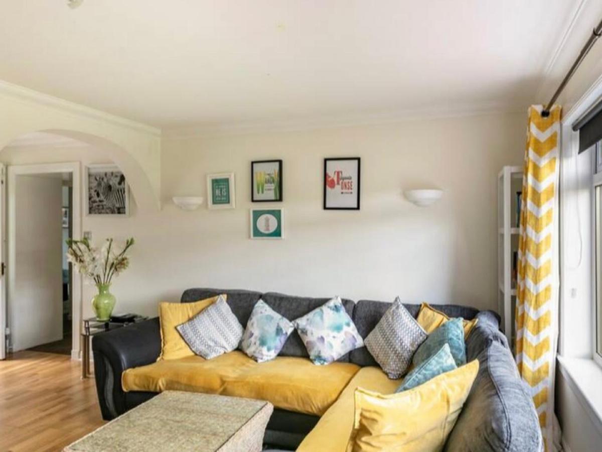 Home To Home Stay Apartment Глазгоу Екстериор снимка